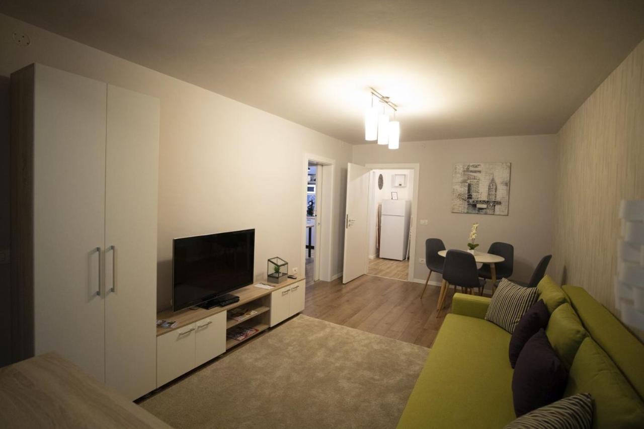 Smp Apartment 3 Тімішоара Екстер'єр фото