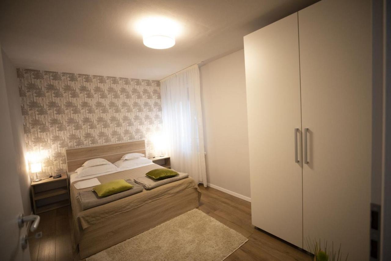 Smp Apartment 3 Тімішоара Екстер'єр фото